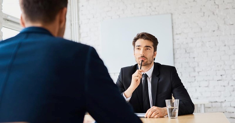 Job candidate denies job offer after they sit through an interview without being asked a single question by the hiring manager: ‘He told me to be quiet’