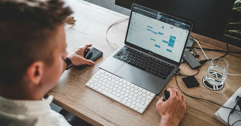 Company installs tracking software that checks employees' mouse movements to determine productivity, until one employee proves the system is faulty: ‘He told me to wiggle my mouse’