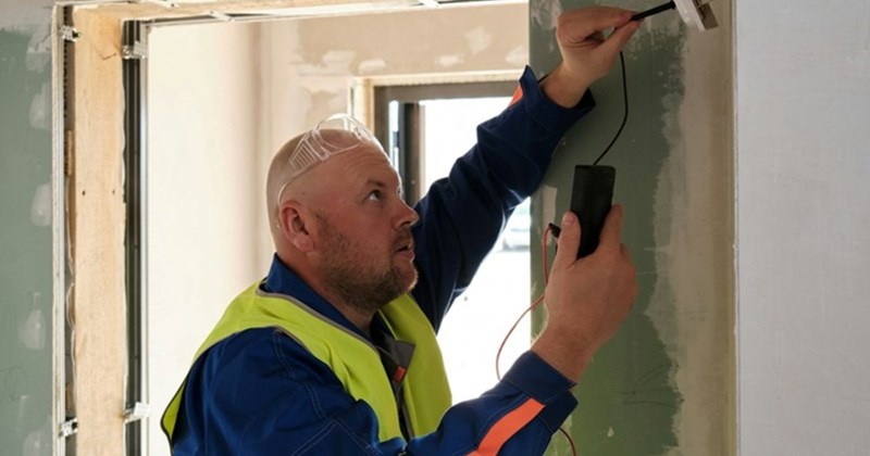 blue collar employee tradie working in trades tradesman trade work blue collar workers blue collar worker story young blue collar senior blue collar blue collar electrician Blue Collar - 45764613