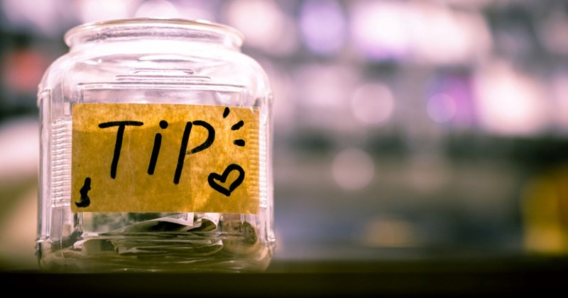 tips tip Airbnb america Travel mildly infuriating infuriating tipping culture Etiquette - 45862661