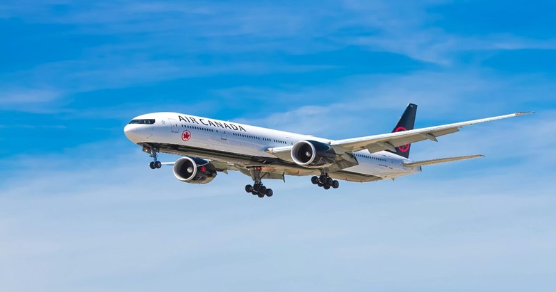 flight reservation money name family vacation Holidays - 46317829