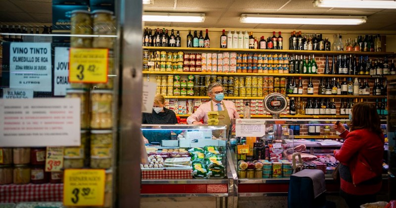 scheming coworkers bad bosses theft grocery store Employment - 46504453