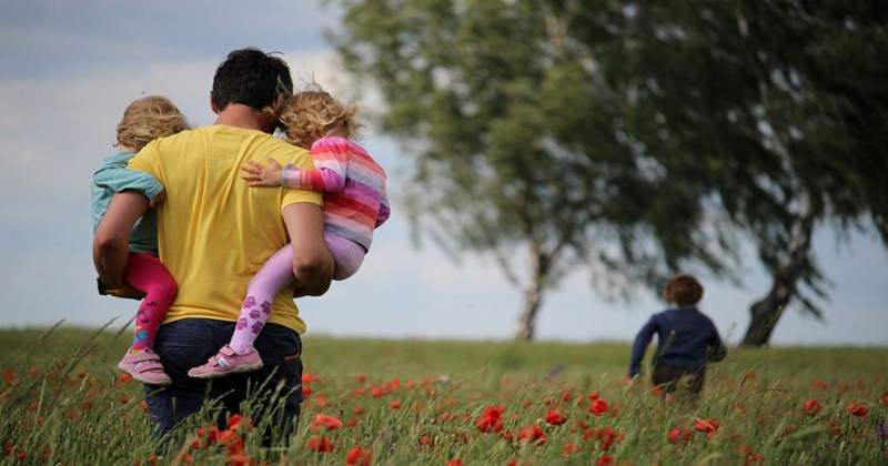 kids brother parenting apologize Family - 46584069