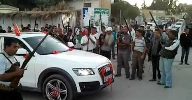 crazy guns cars Video - 46707457