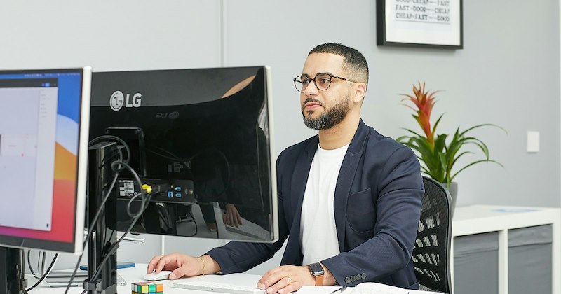 employee mistakes chatpgt ai staff members company Workplace - 46976773