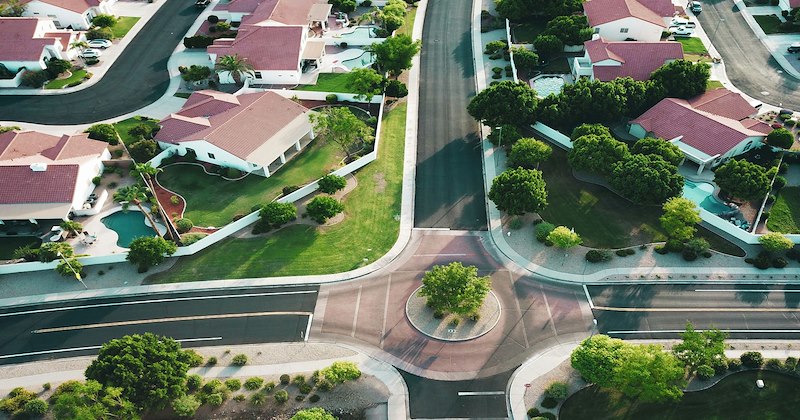 hoa stories neighbors neighborhood breaking the rules HOA - 47092997