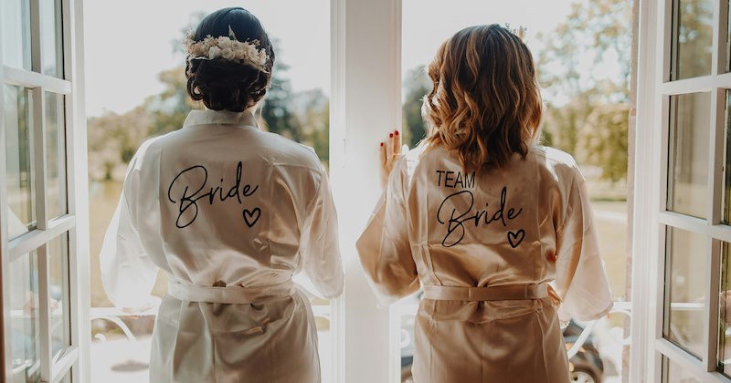 friendship aita bride AITAH wedding drama Crazy Brides friends best friend wedding bridezilla Reddit Weddings - 47174405