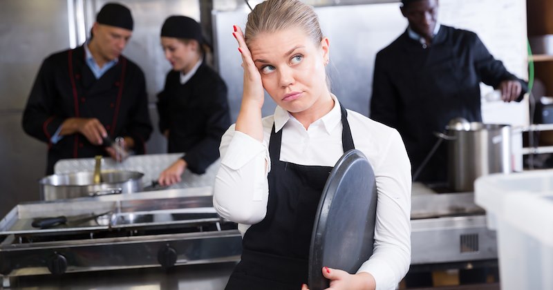 restaurant life creative people workplace-stories waiter dine and dash restaurant workplace workplace drama waitress service industry in the workplace Workplace - 47185157