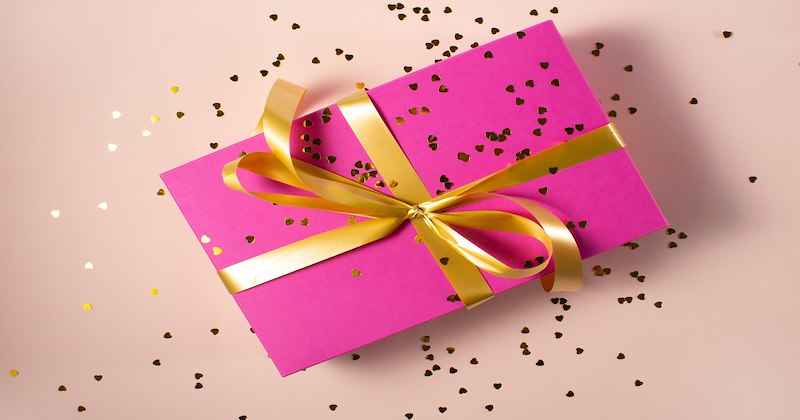 gifts presents ideas gift giving useful Etiquette - 47186693